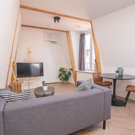 Appartement In Binnenstad/Centrum Van Leeuwarden Luaran gambar