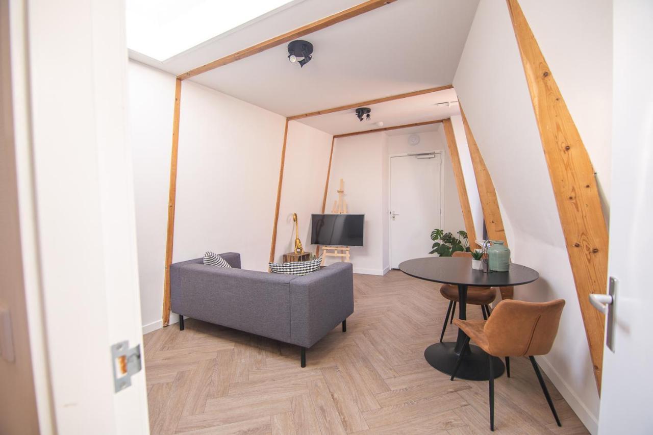 Appartement In Binnenstad/Centrum Van Leeuwarden Luaran gambar